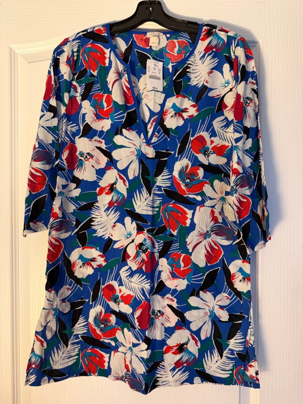 New Women’s Cherokee Royal Blue Red & White Floral V-Neck Top Sz Xs.